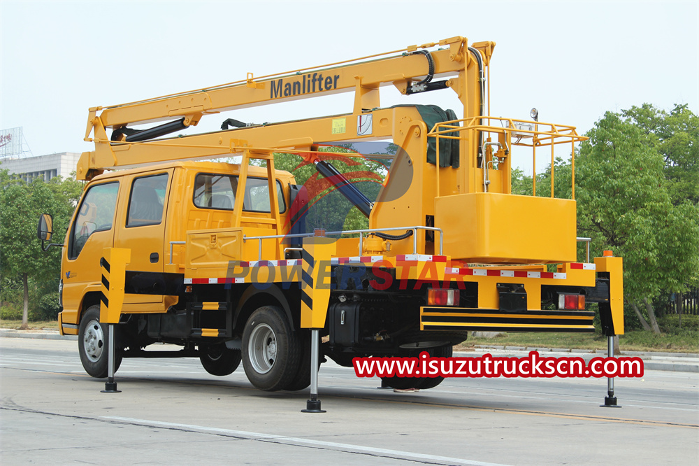 Isuzu manlifter truck