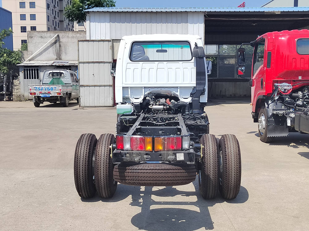 Isuzu chassis