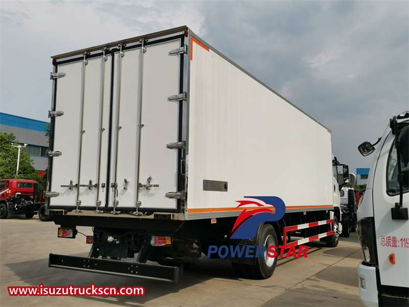 Isuzu giga 15 ton refrigerated cargo truck