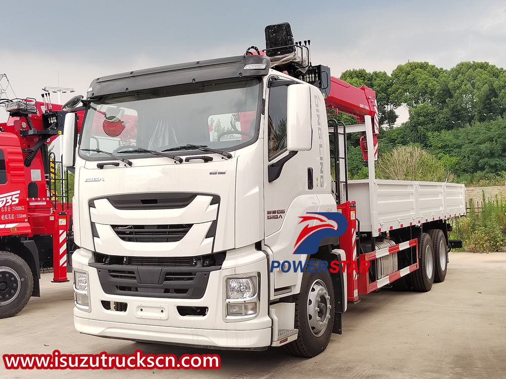 Isuzu GIGA hydraulic crane truck