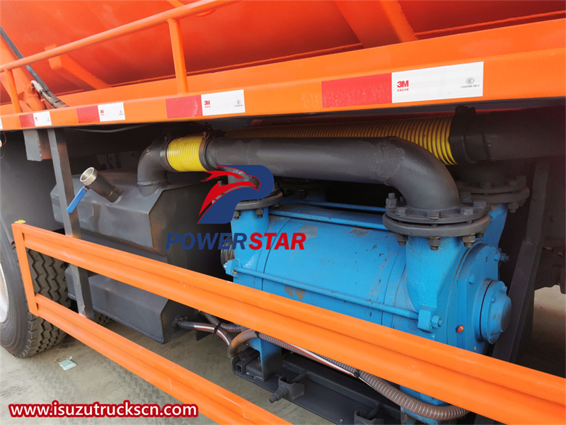 Isuzu GIGA septic vacuum truck vacuum pump