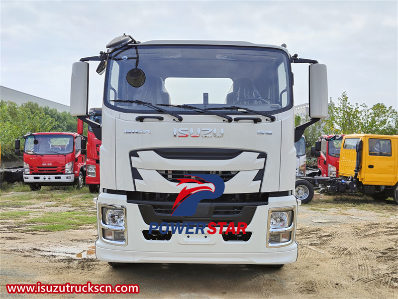 Isuzu GIGA septic suction truck