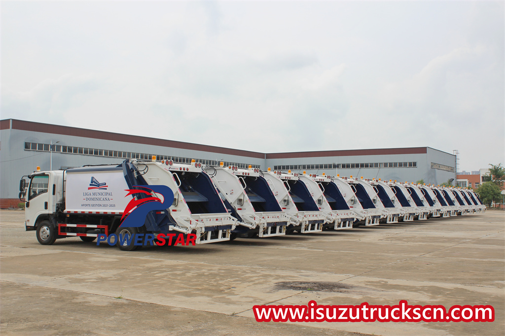 Isuzu NPR 6cbm refuse compactor truck to Ethiopia