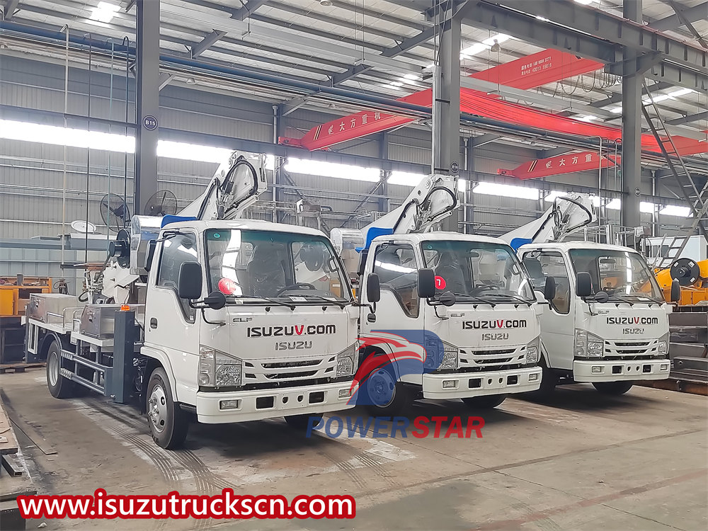 Isuzu bucket truck