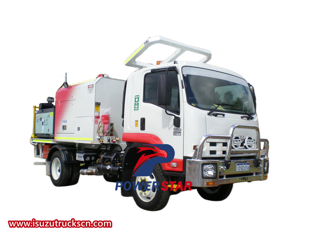 Isuzu NPR 5CBM fuel lube service truck