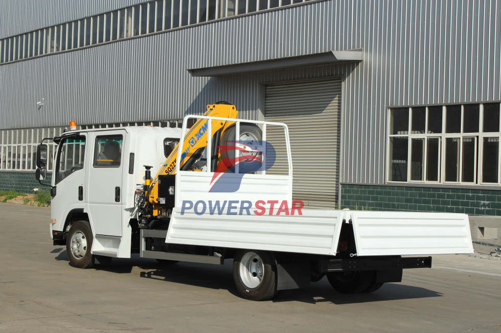 Isuzu brand crane with tipper trucks