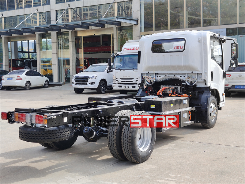 Isuzu electricity garbage compactor truck chassis