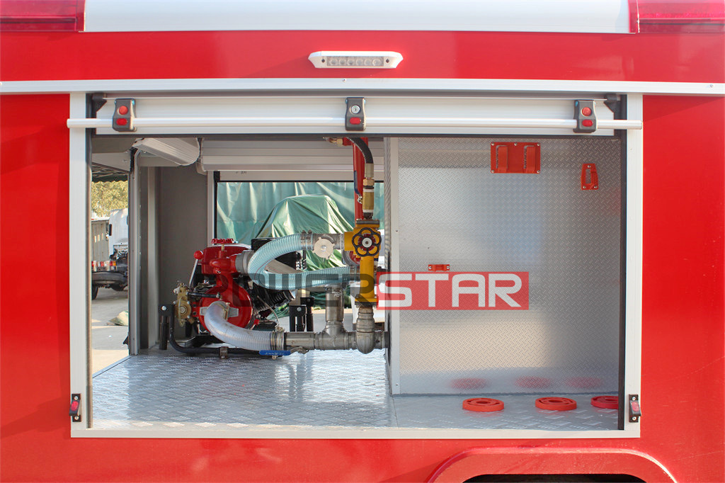 Isuzu pickup fire truck fire pump room