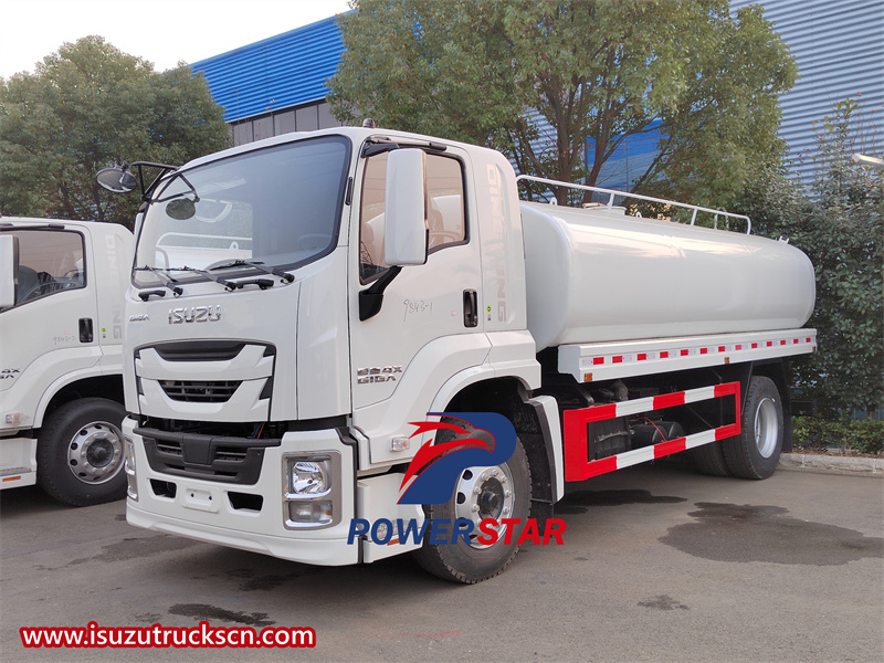 Isuzu drinking water truck for rental