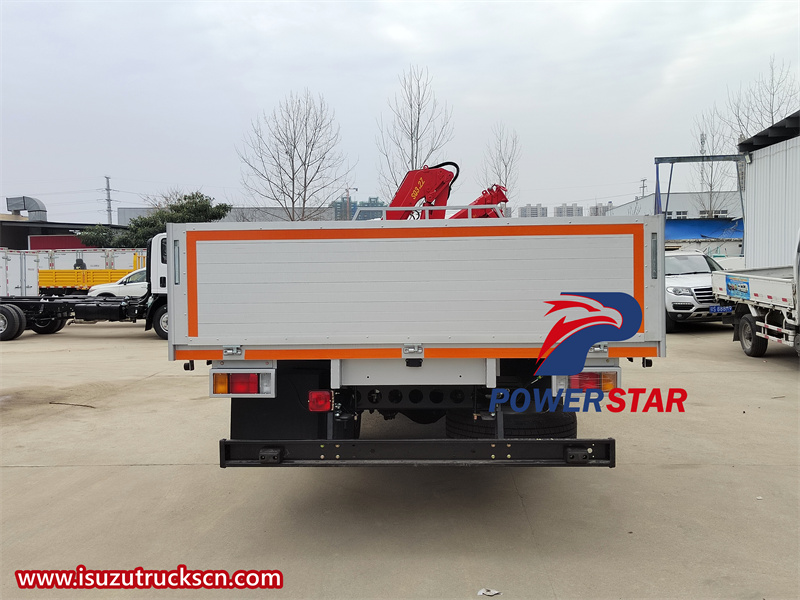 Isuzu 700P hydraulic knuckle boom crane truck