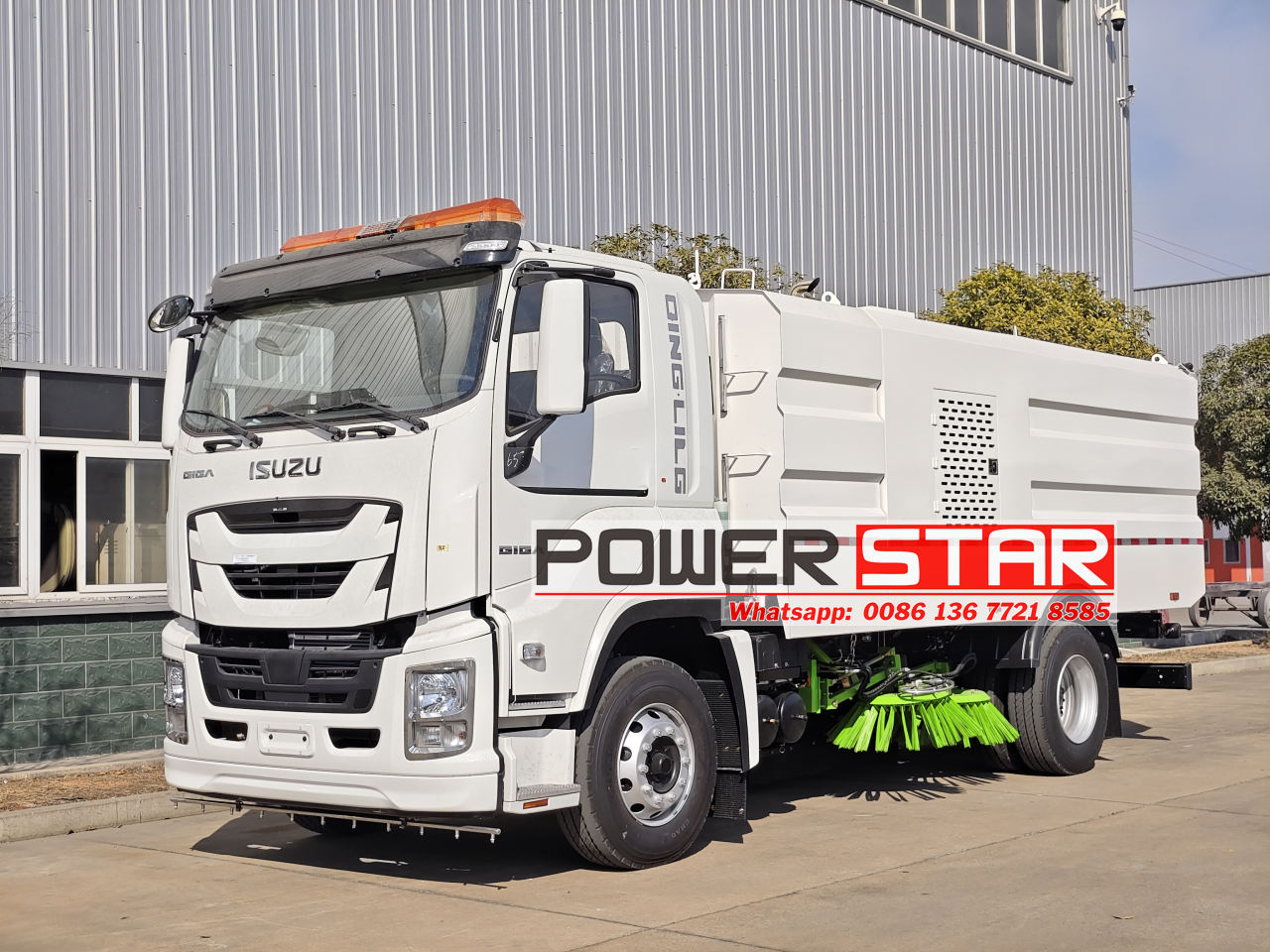 Isuzu giga brush street sweeper truck