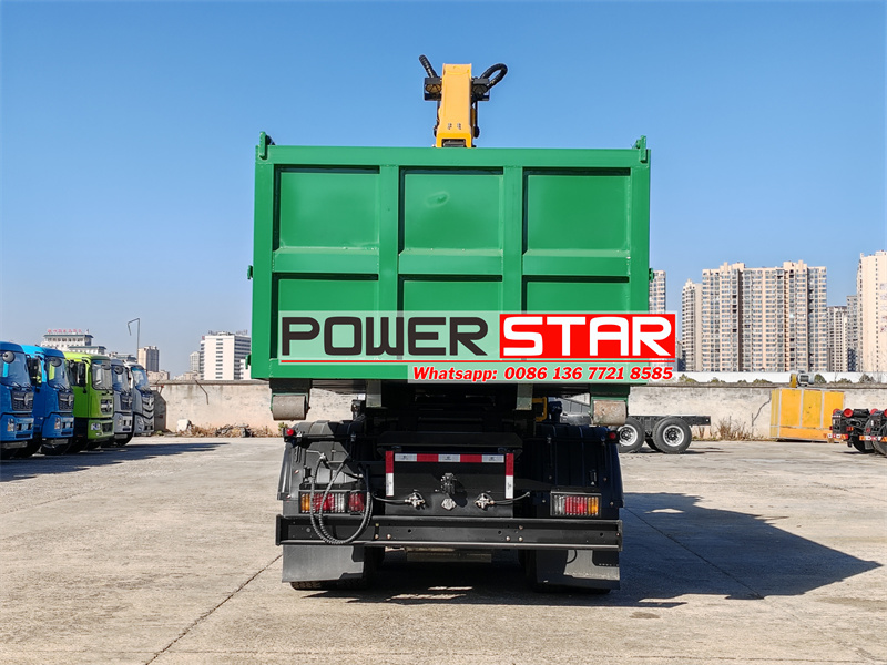 ISUZU hook arm dump truck with claw crane
