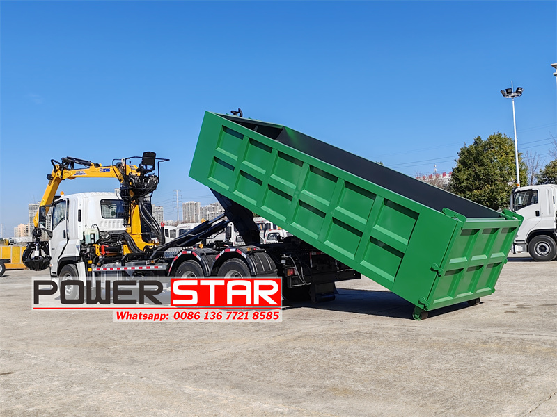 ISUZU GIGA folding arm truck with hook lift