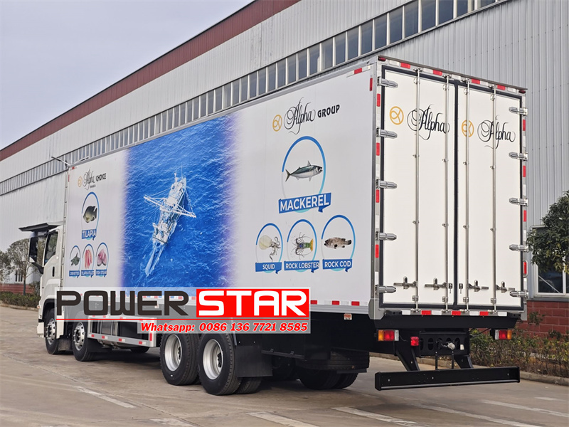 Isuzu 30 feet refrigerated freezer van truck