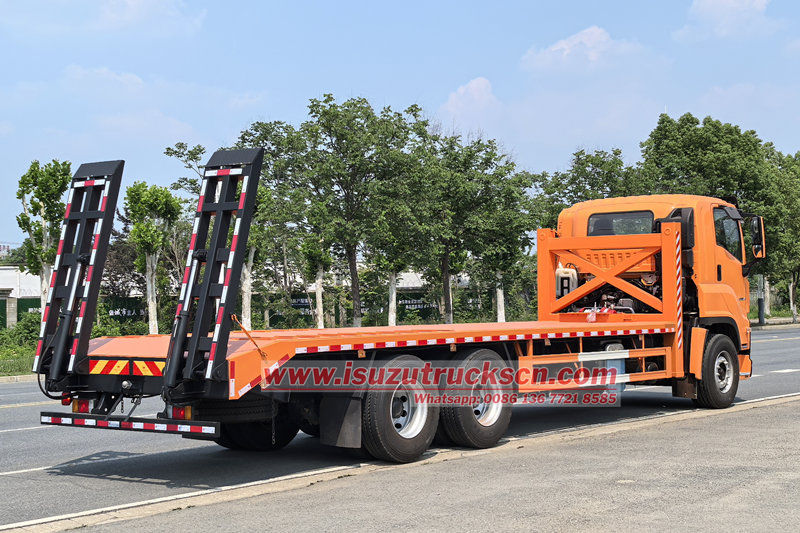 Isuzu GIGA 6x4 flatbed trailer