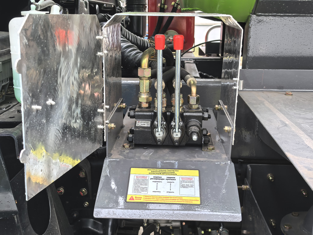 Isuzu Sewer Dredging And Cleaning Truck for sale