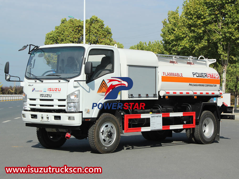 Philippine Isuzu 4x4 off road diesel tanker truck