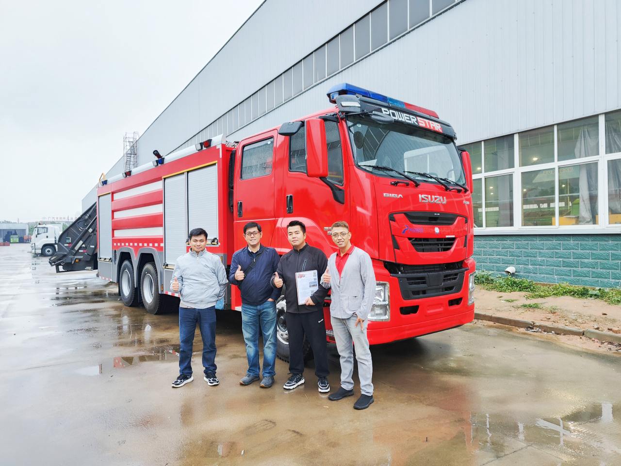 Philippines customer visit us for Isuzu Giga fire trucks training