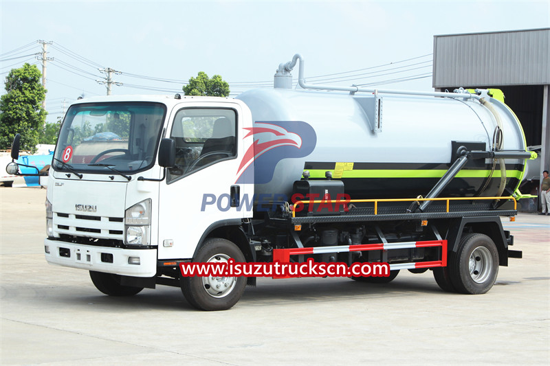 Africa vacuum tanker truck work in sanitation site